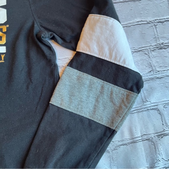 Las Vegas Golden Knights NHL Long Sleeve T-shirt Medium 38-40 Logo VGK Hockey - Picture 8 of 12